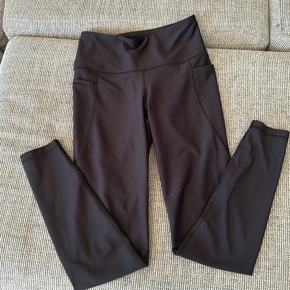 Old Navy Black High-Waisted Leggings - Picture 4 of 10